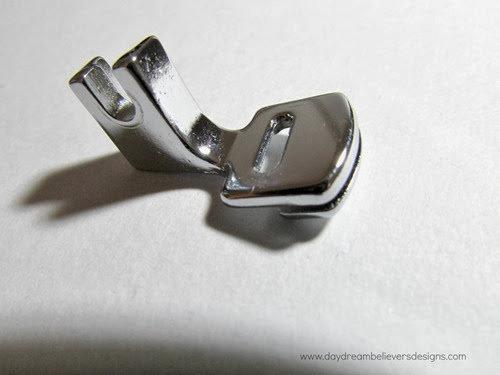 Gathering foot method for gathering fabric and making ruffles