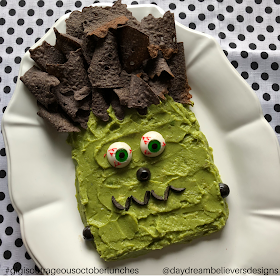 Such a fun Halloween Dinner Party This Guacamole Frankenstein is amazing
